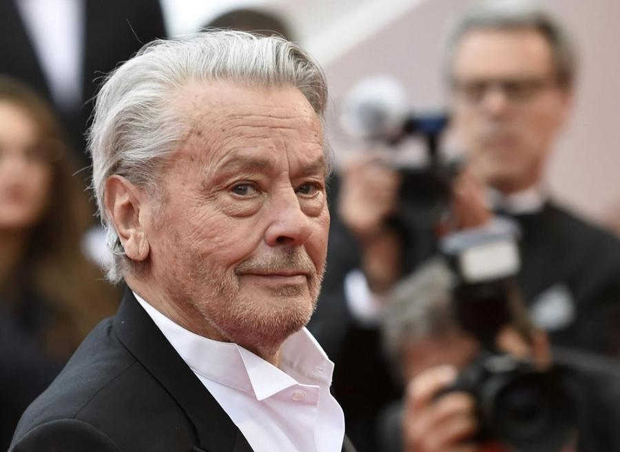 Alen Delon vəfat etdi