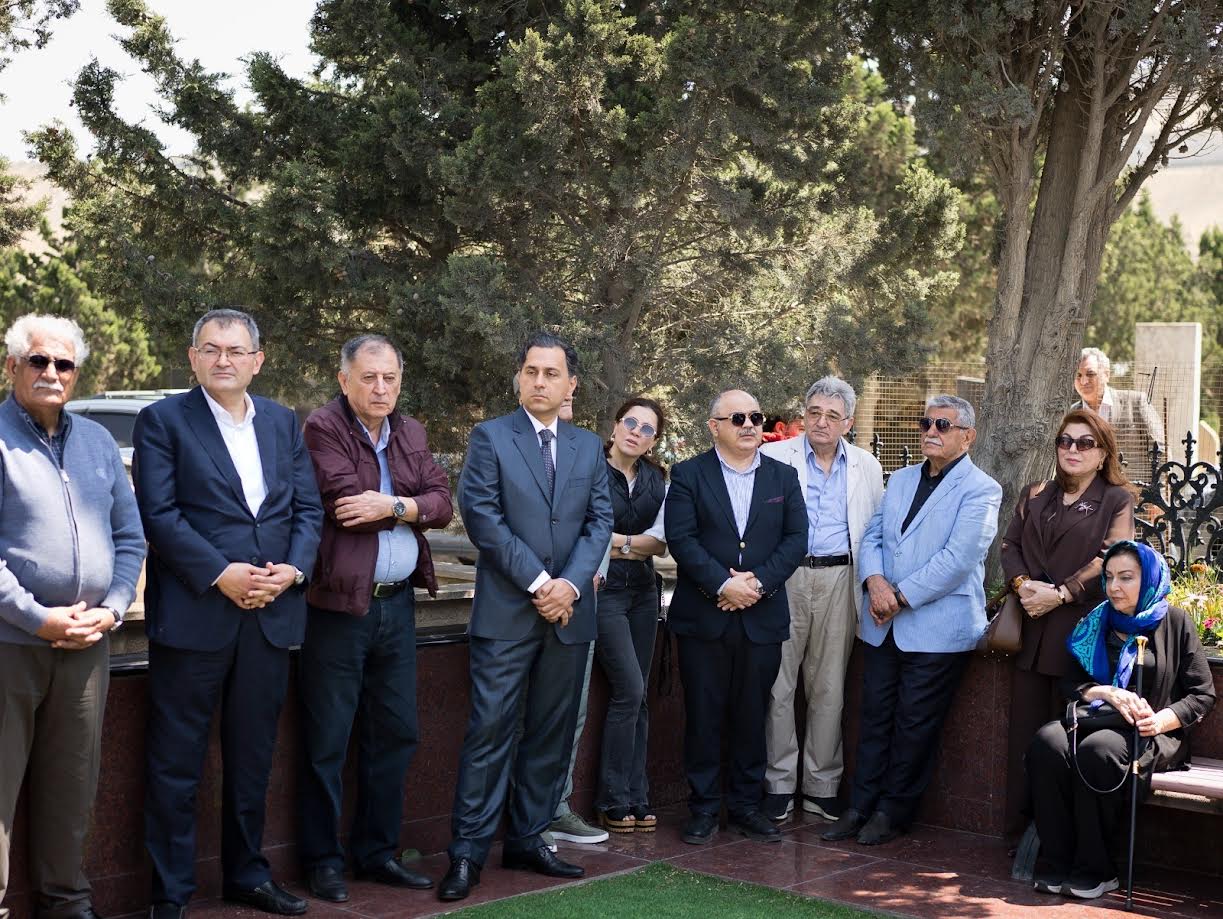 Amaliya Pənahovanın məzarı ziyarət olunub