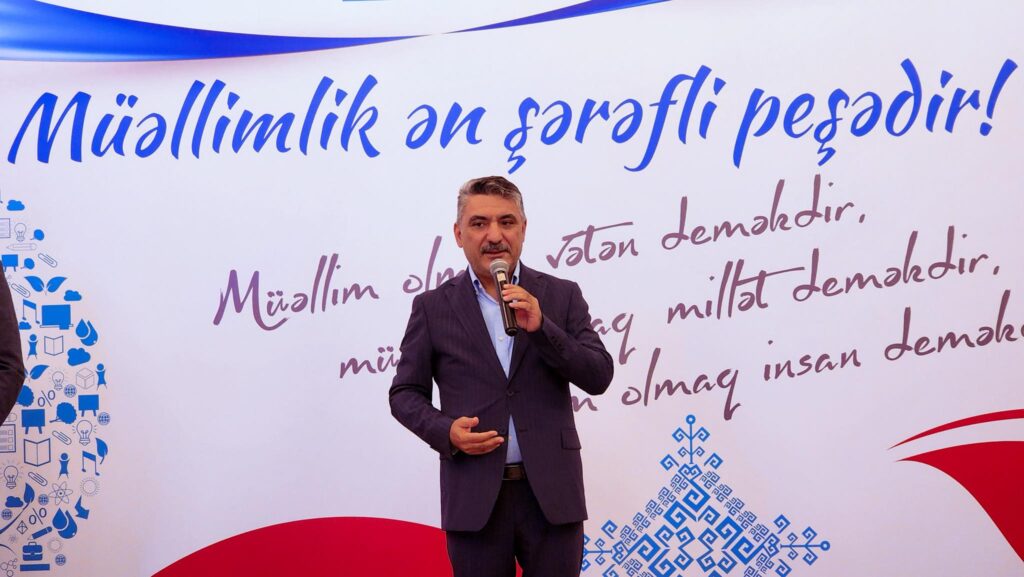 Ev tapşırığı - Şəmil Sadiq yazır