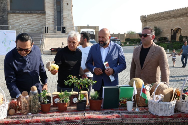 Qalada əncir festivalı keçirilib