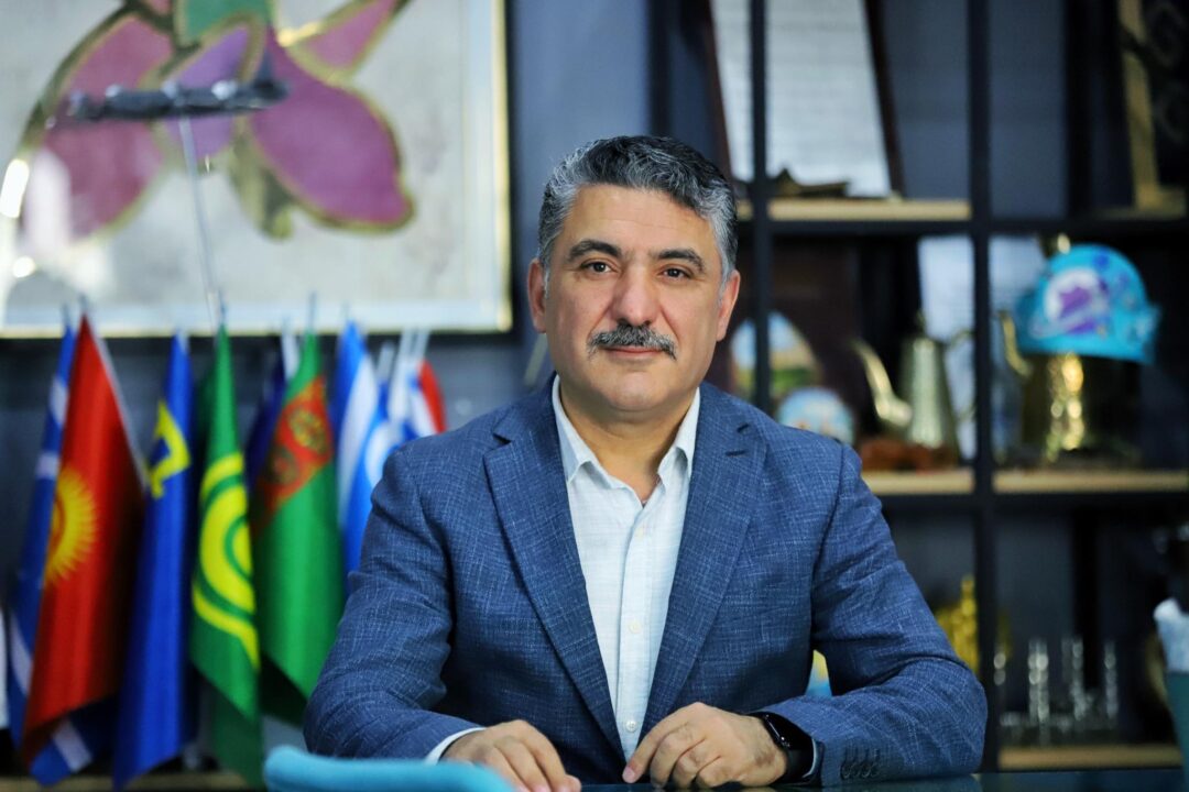 SƏNƏT, İDMAN VƏ SAVADSIZLIQ
