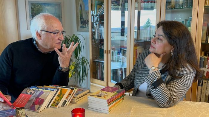 "Türk dünyasından topladığım nağıllar böyük bir xəzinədir" - Yücel Feyzioğlu ilə müsahibə